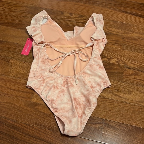 🦩NWT🦩Xhilaration One Piece - Picture 4 of 6